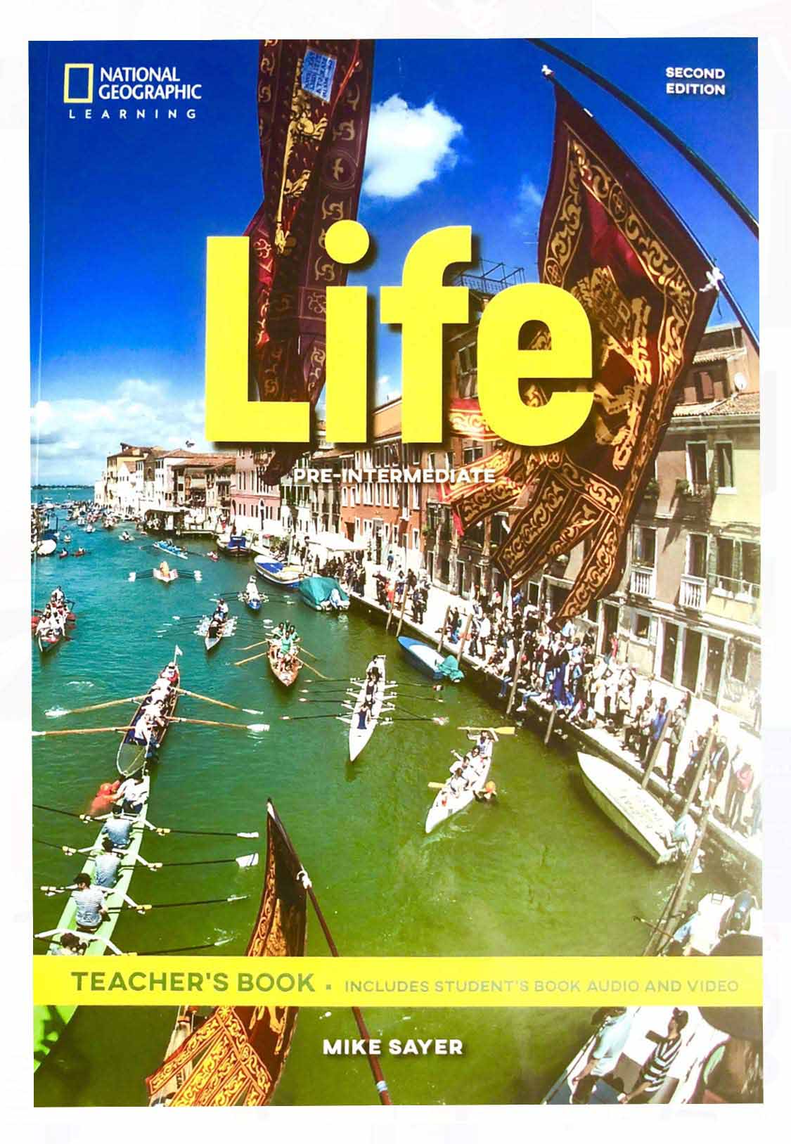 Pre-Intermediate Teacher's Book and Class Audio CD and DVD ROM